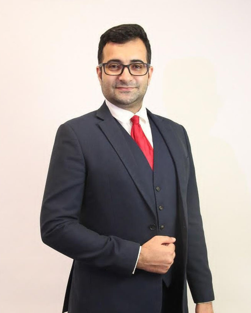 دکتر ابراهیم محمودی
